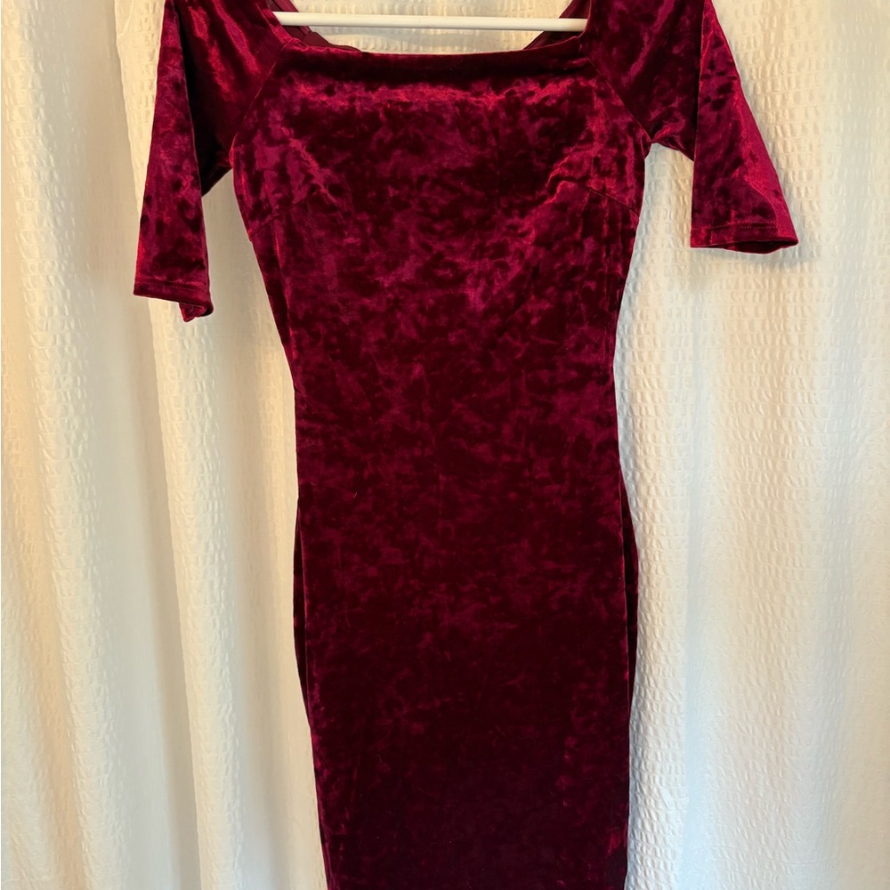 Elegant Velvet Burgundy Dress